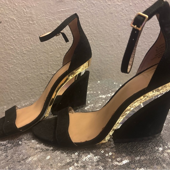 Jennifer Lopez Elegant Black Heels - Picture 8 of 9